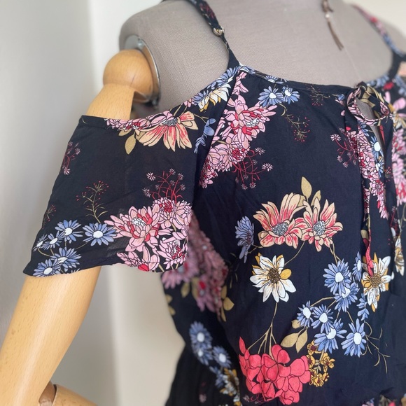 Boho Floral Shorts Jumper - L - Picture 1 of 9